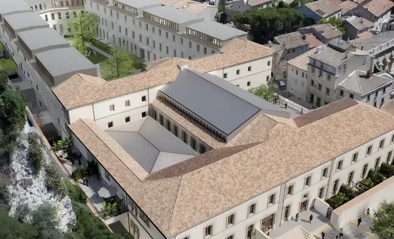 La Cour des Doms (Sud), Avignon