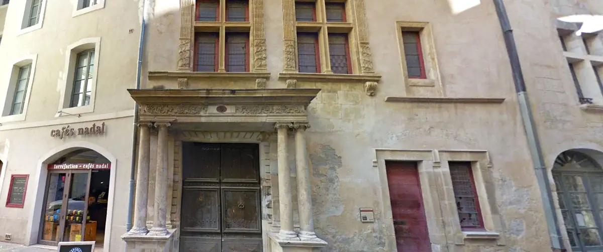 La Maison Saint Castor, Nîmes